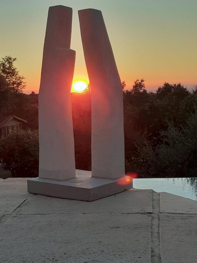 Gite Du Jardin Des Espuys Venasque Εξωτερικό φωτογραφία